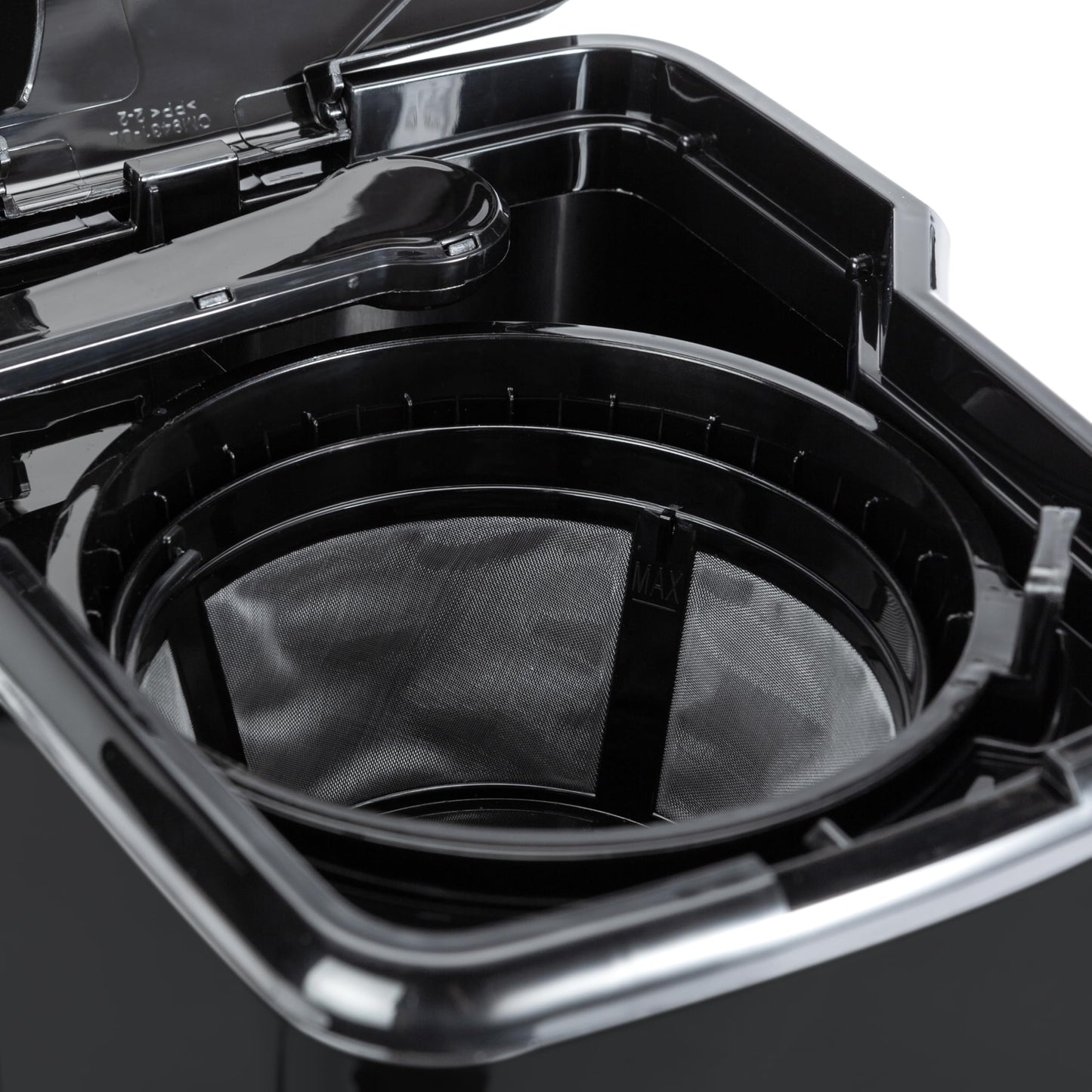 Amazon Basics 5 Cup Drip Coffee Maker, Coffee Machine with Glass Coffee Pot (0.8 Qt), Auto Shut-off, Auto Pause, Removable Filter Basket, Matte Black