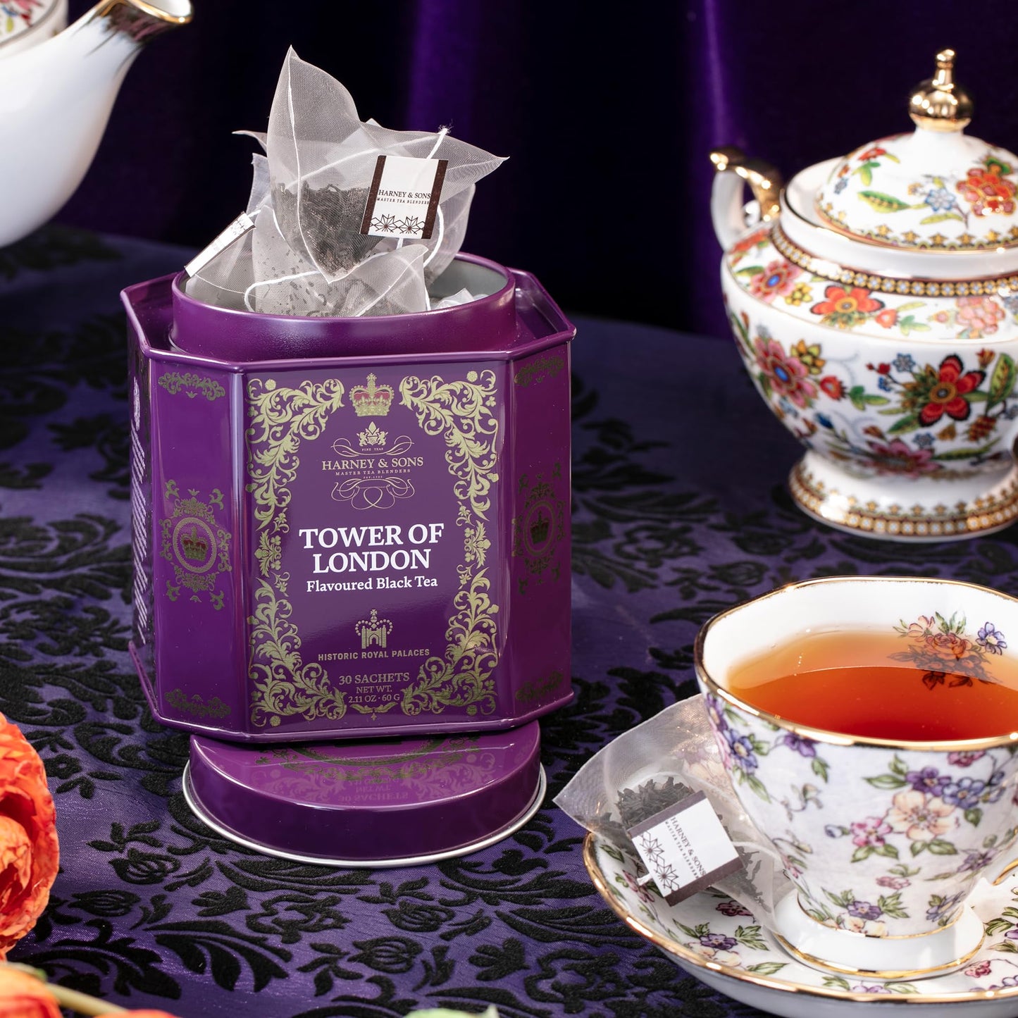 Harney & Sons Tower of London Black Tea with Stone Fruit, Bergamot and Honey Flavors | 30 sachets, Historic Royal Palaces Collection (Tin Design May Vary)