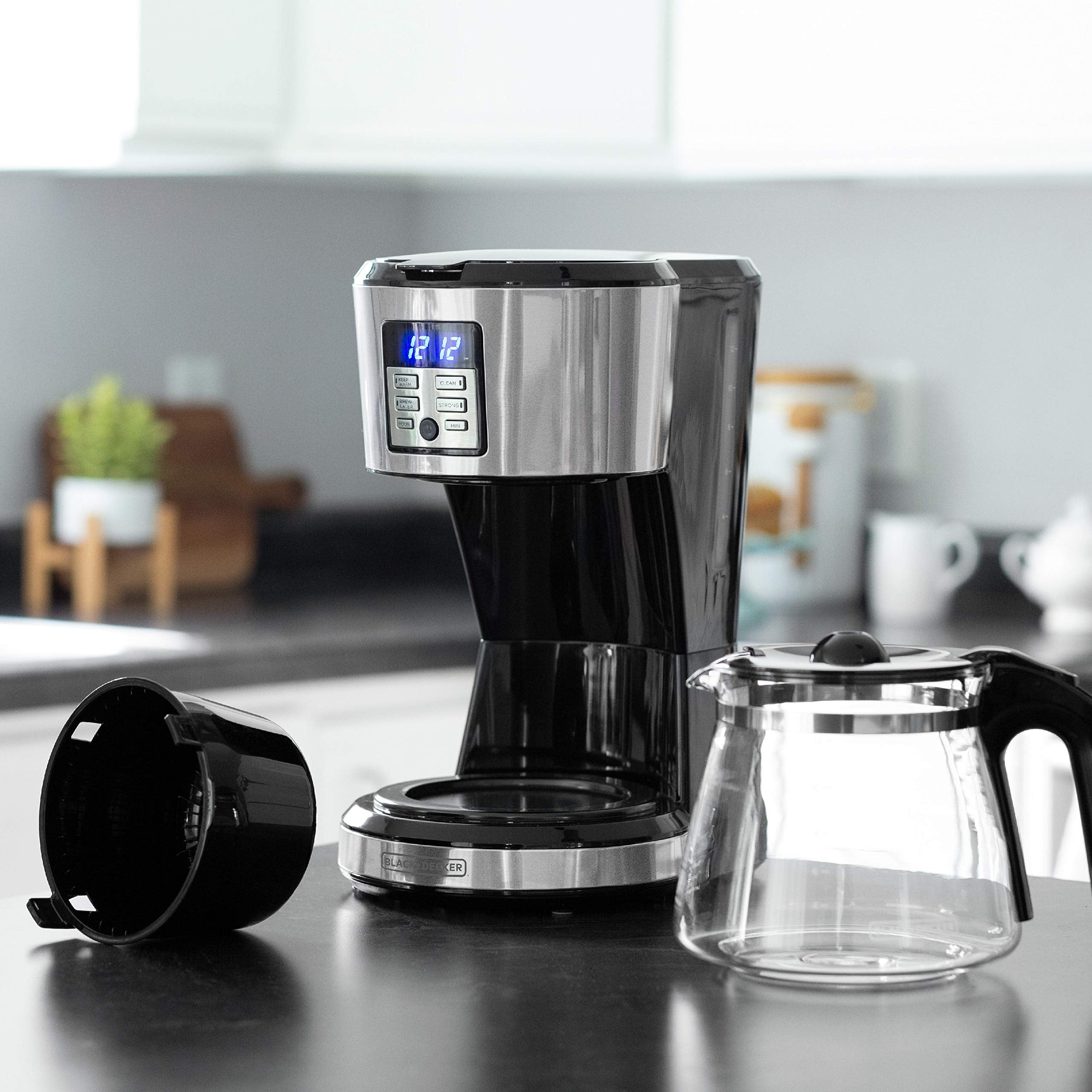 BLACK+DECKER 5-Cup Coffeemaker, Black, DCM600B