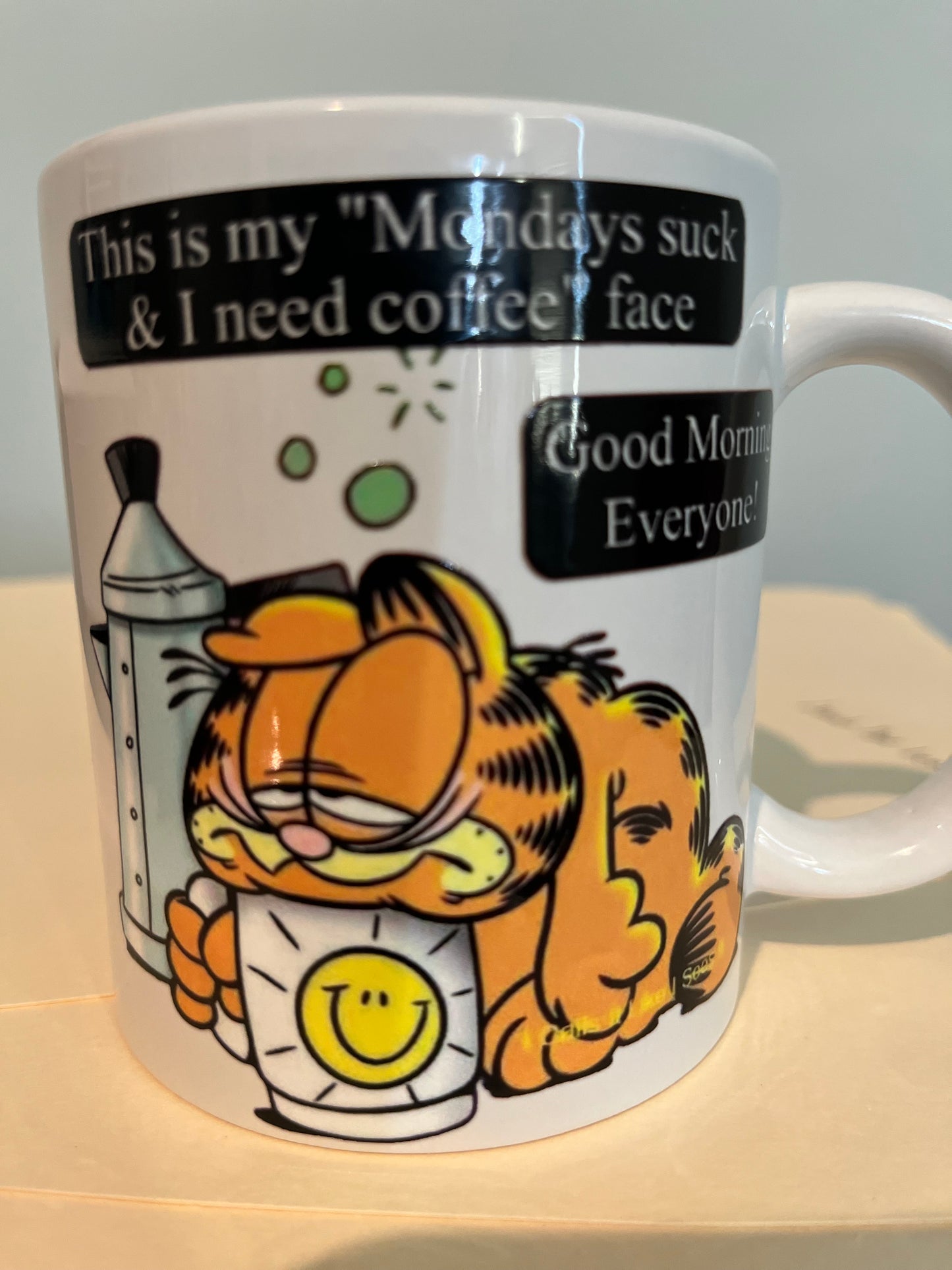 Garfield - Monday Morning I Need Coffee Face 15oz