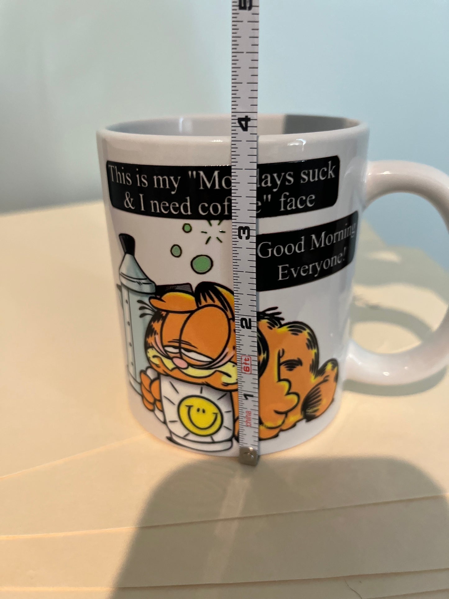 Garfield - Monday Morning I Need Coffee Face 15oz